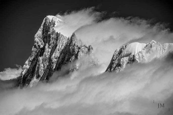 Thomas Crauwels - The Grandes Jorasses shrouded in fog, Chamonix | MasterArt